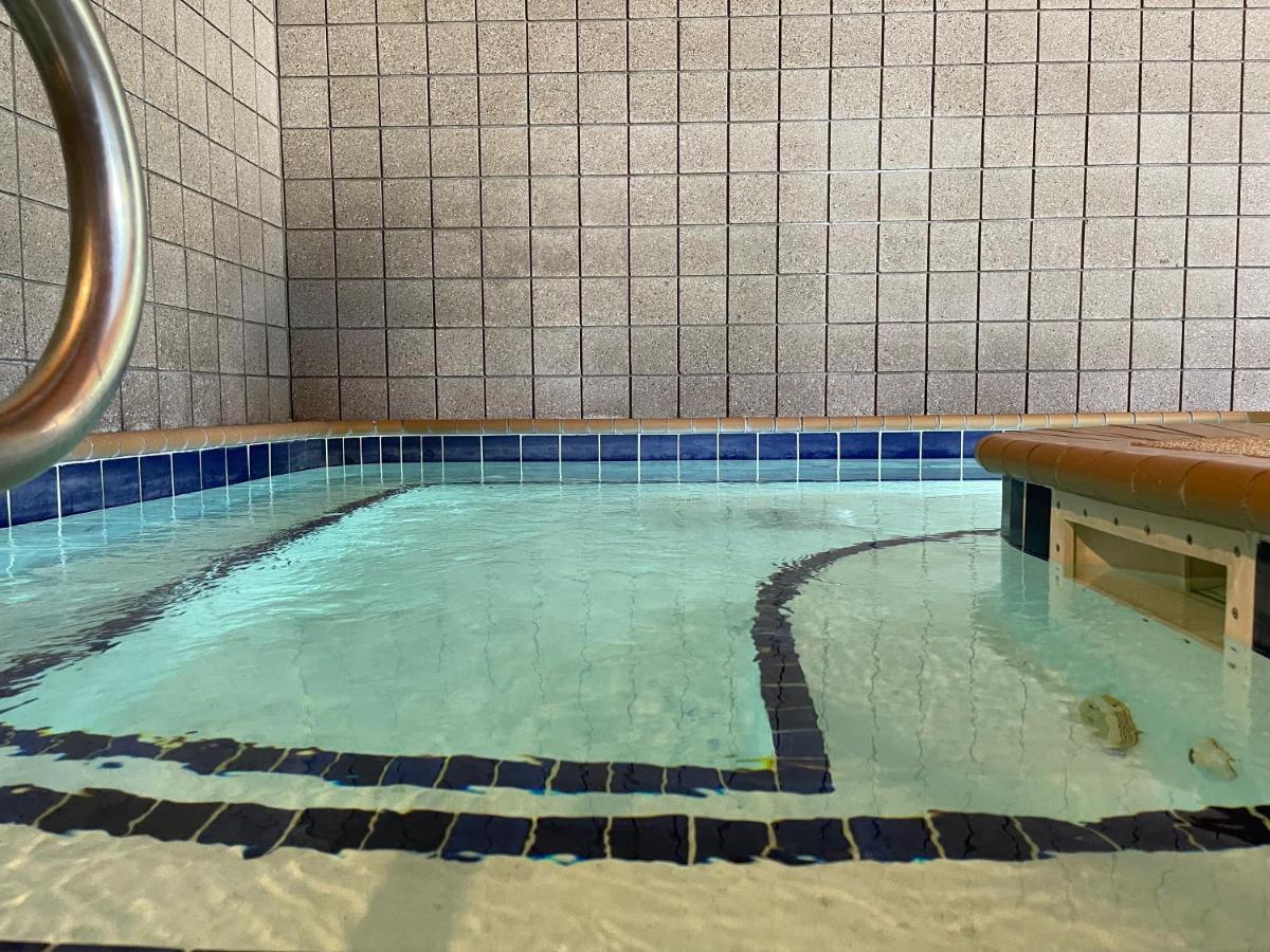 Nichols Inn & Suites Hastings Bagian luar foto