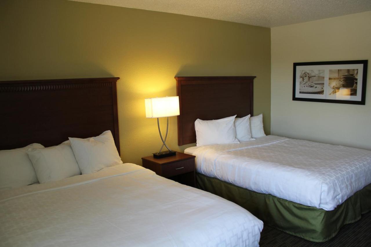 Nichols Inn & Suites Hastings Ruang foto